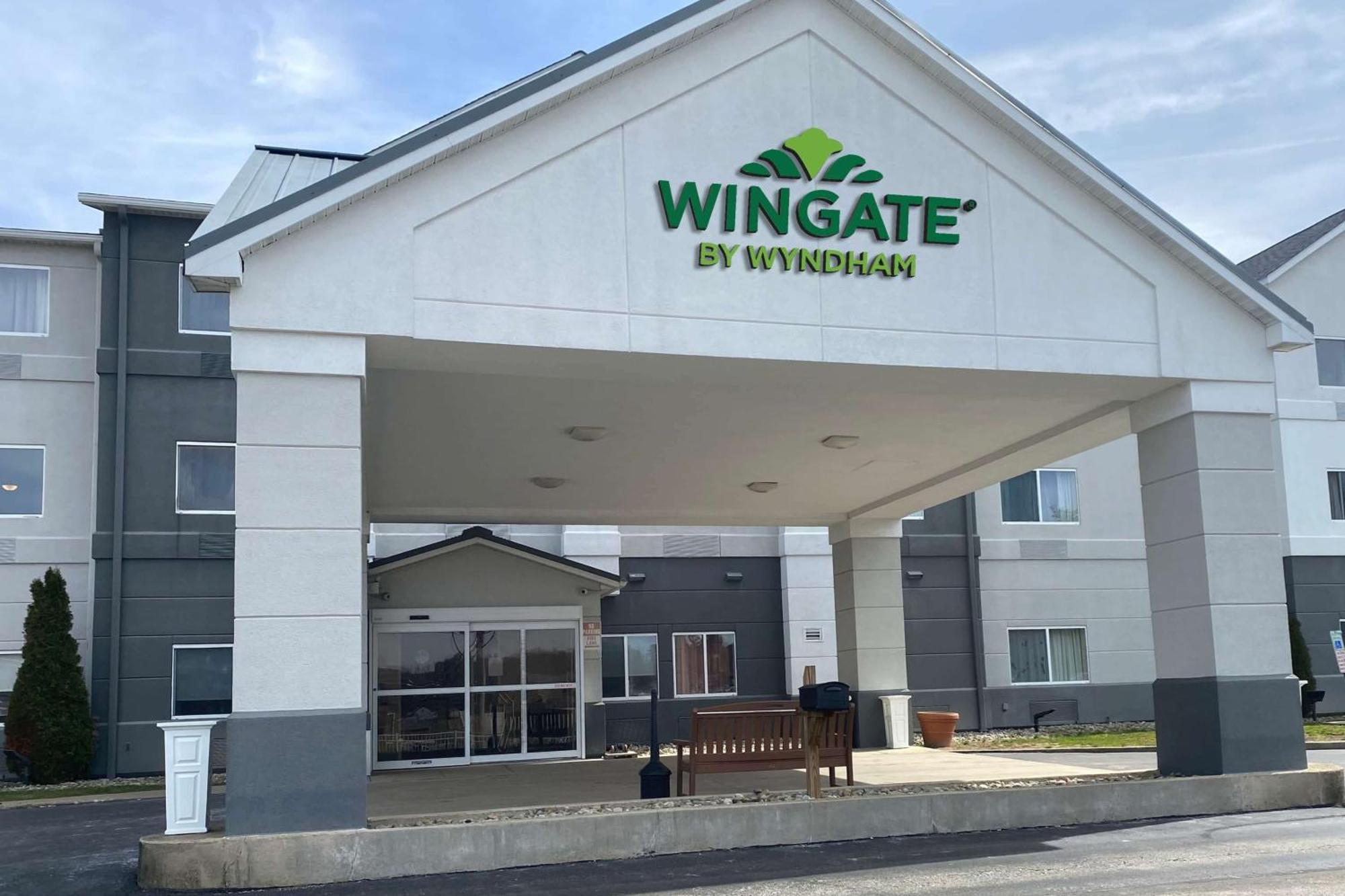 Отель Wingate By Wyndham Юнионтаун Экстерьер фото